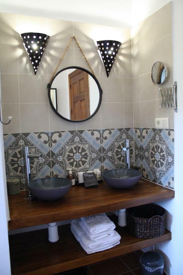 Boutique Bed&Breakfast Casa Utopia Alcaucín Extérieur photo