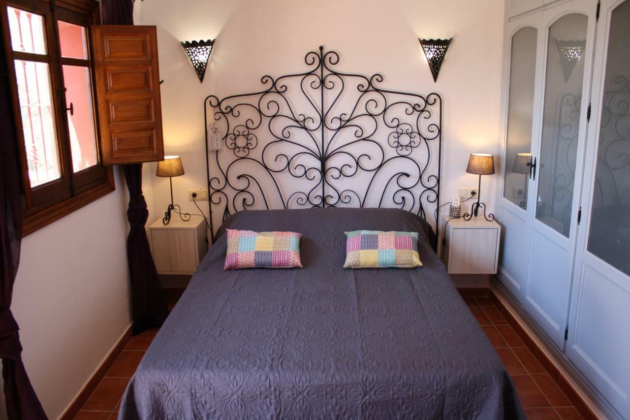 Boutique Bed&Breakfast Casa Utopia Alcaucín Extérieur photo