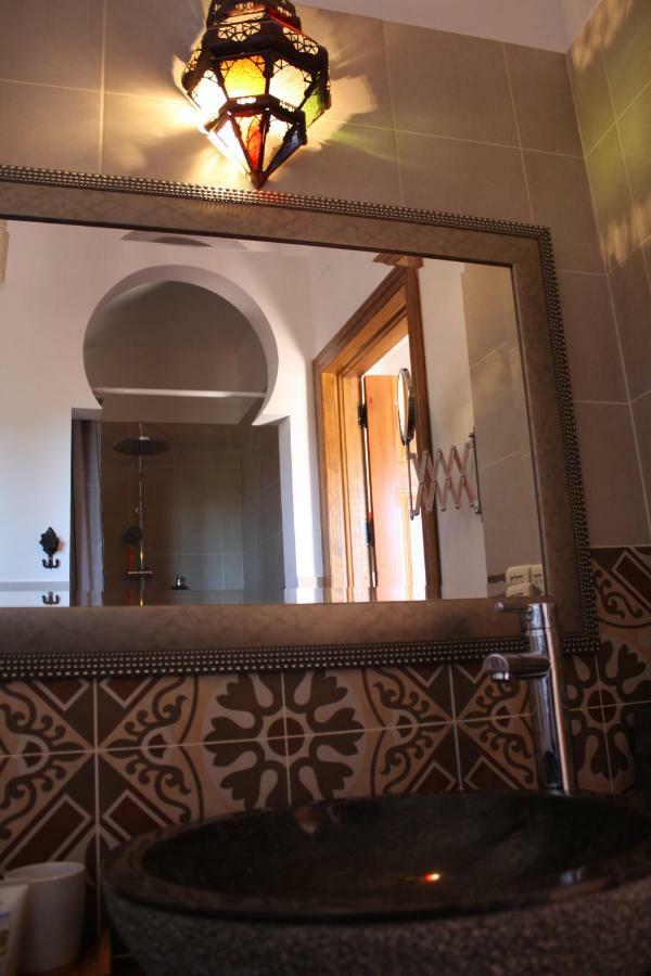 Boutique Bed&Breakfast Casa Utopia Alcaucín Extérieur photo