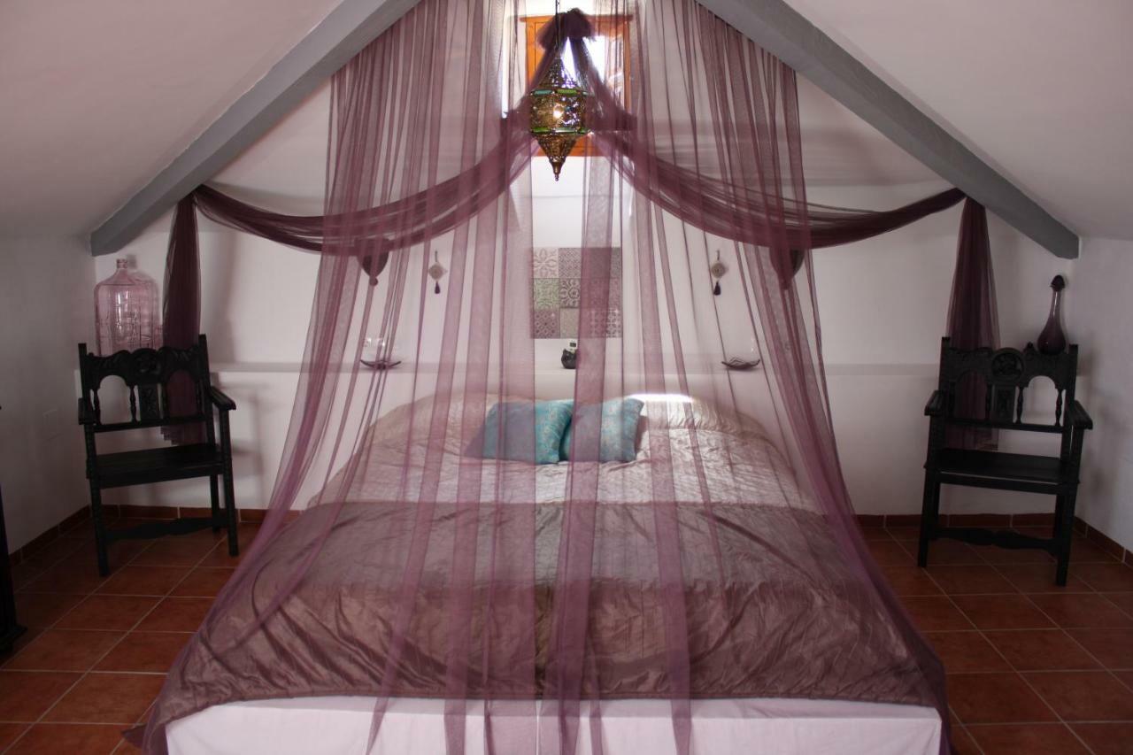 Boutique Bed&Breakfast Casa Utopia Alcaucín Extérieur photo